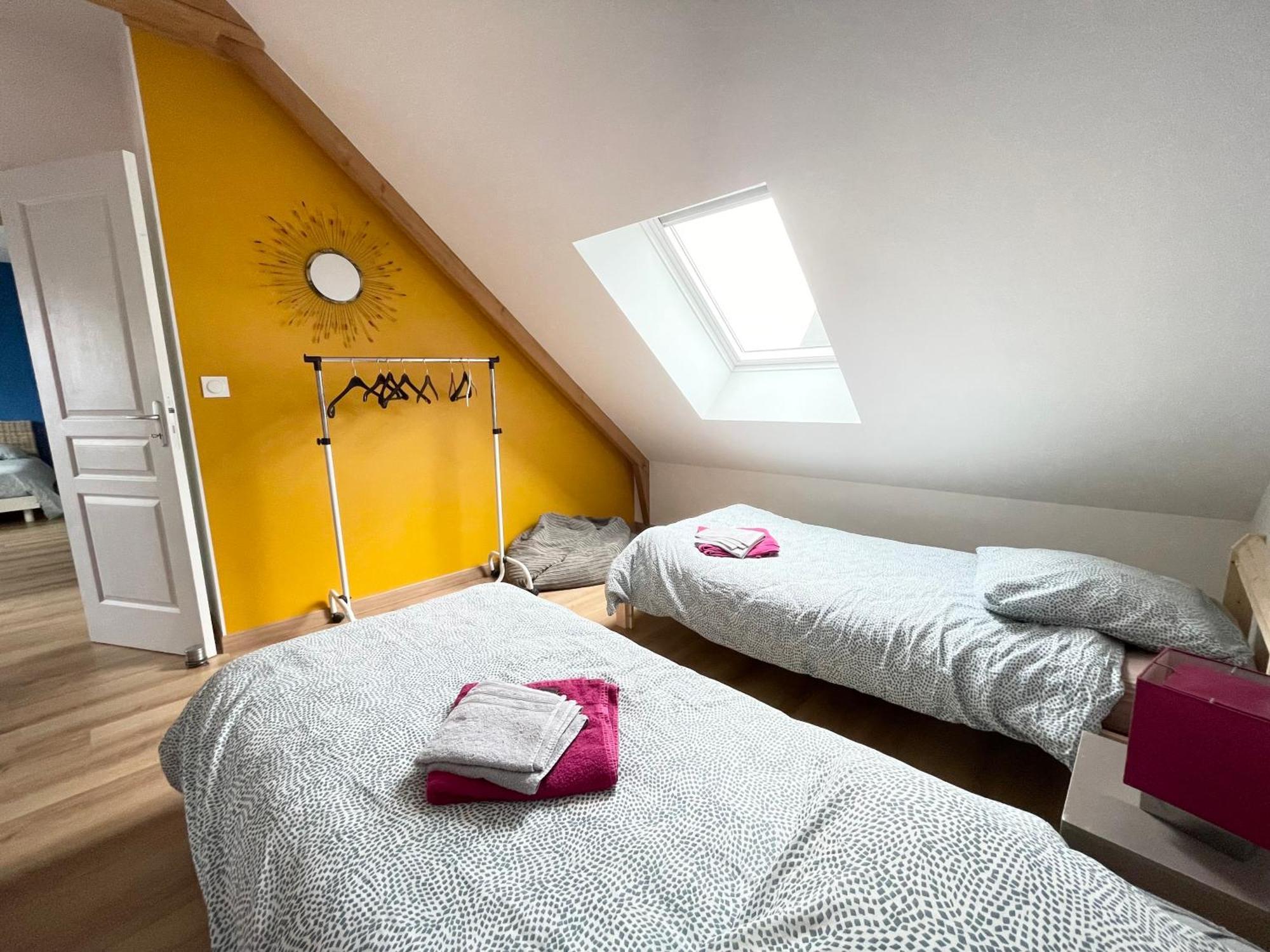 Sweet Omaha Belle Maison Recente Lumineuse Et Cosy Bien Equipee Jardin Clos 15 Mn A Pied Plage Omaha Beach Et Proche De Bayeux & Port En Bessin Saint-Laurent-sur-Mer Exterior photo