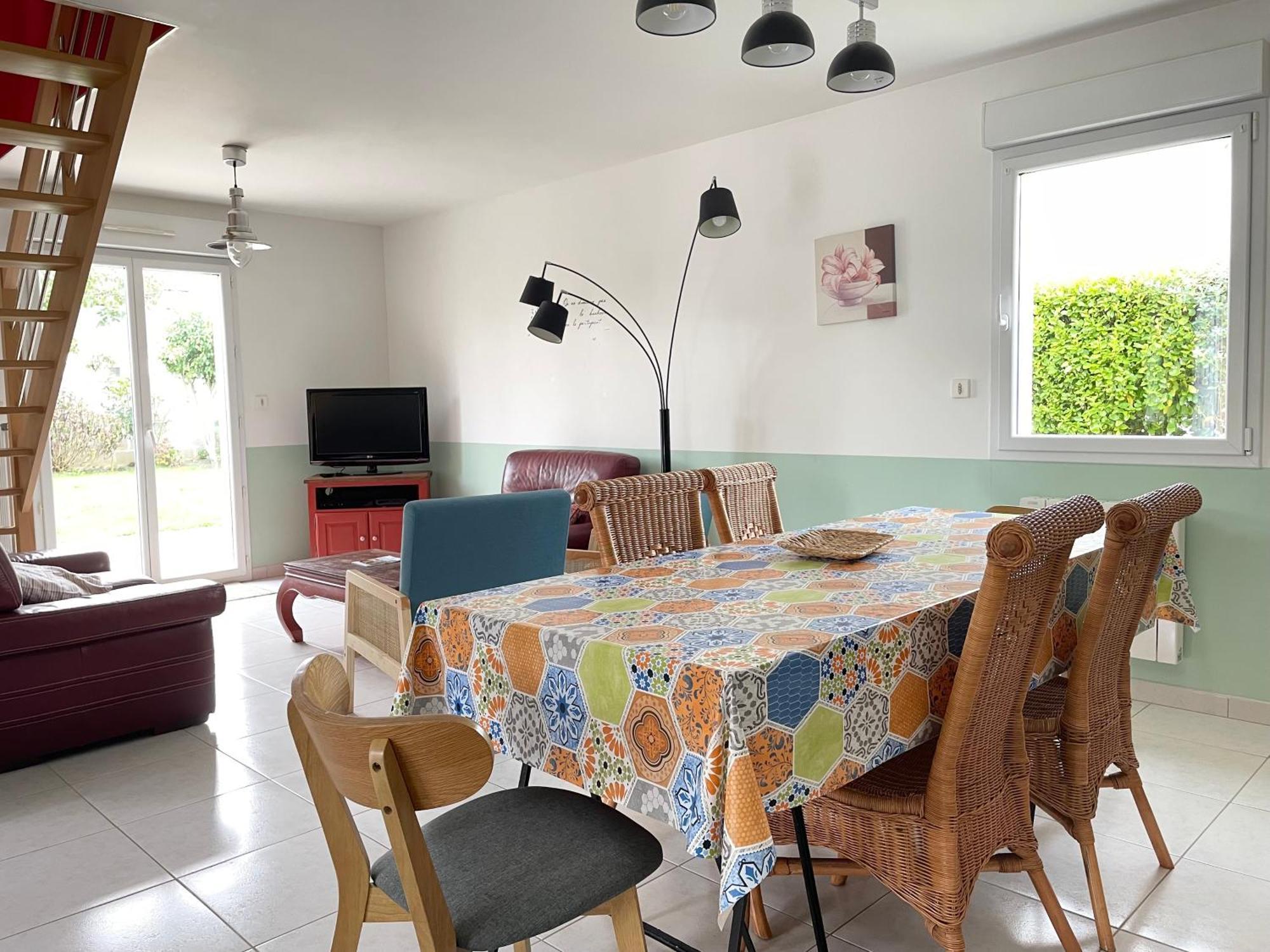 Sweet Omaha Belle Maison Recente Lumineuse Et Cosy Bien Equipee Jardin Clos 15 Mn A Pied Plage Omaha Beach Et Proche De Bayeux & Port En Bessin Saint-Laurent-sur-Mer Exterior photo